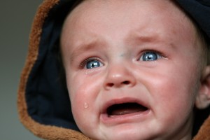 bébé pleur