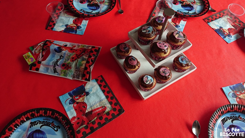 Un anniversaire Miraculous Ladybug - La Fée Biscotte